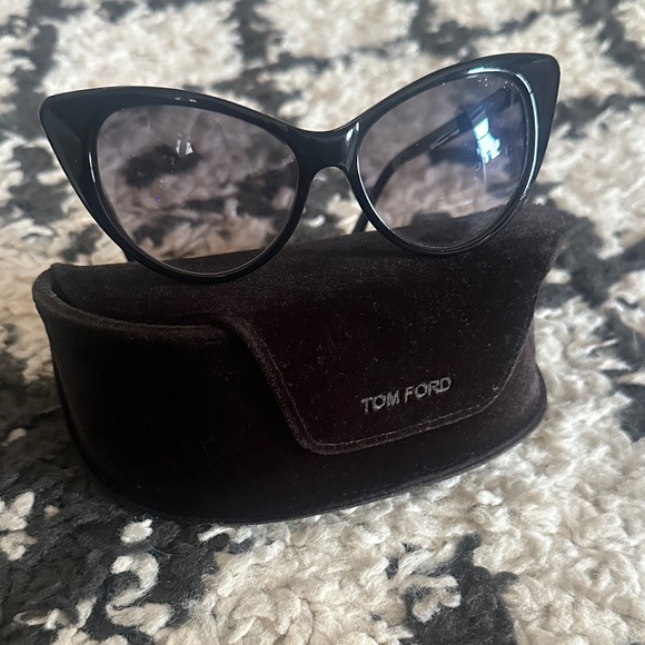 Tom Ford Glossy Black Cat-Eye Sunglasses